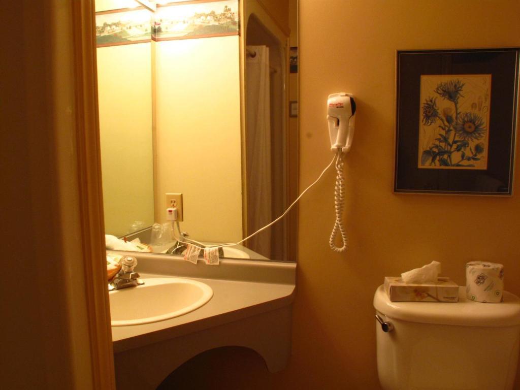 Brigantine Inn Lunenburg Extérieur photo