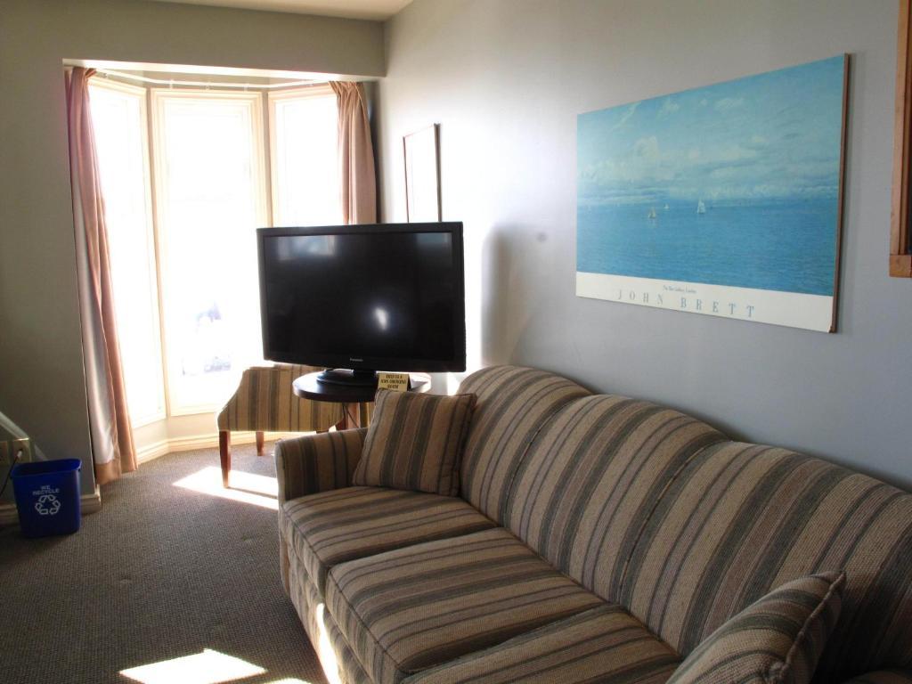 Brigantine Inn Lunenburg Extérieur photo